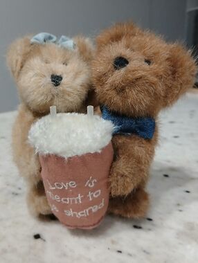 Boyds Bears T.J.'s Best Dressed Collection Bearlove Style # 903022